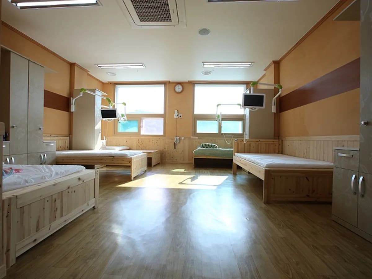 의료법인청울의료재단 선암요양병원 이미지 3