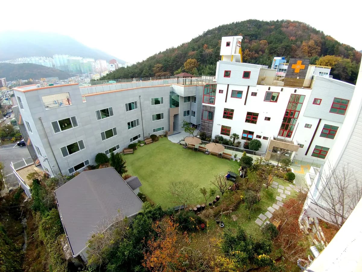 의료법인 청송의료재단 해뜨락요양병원 이미지 1