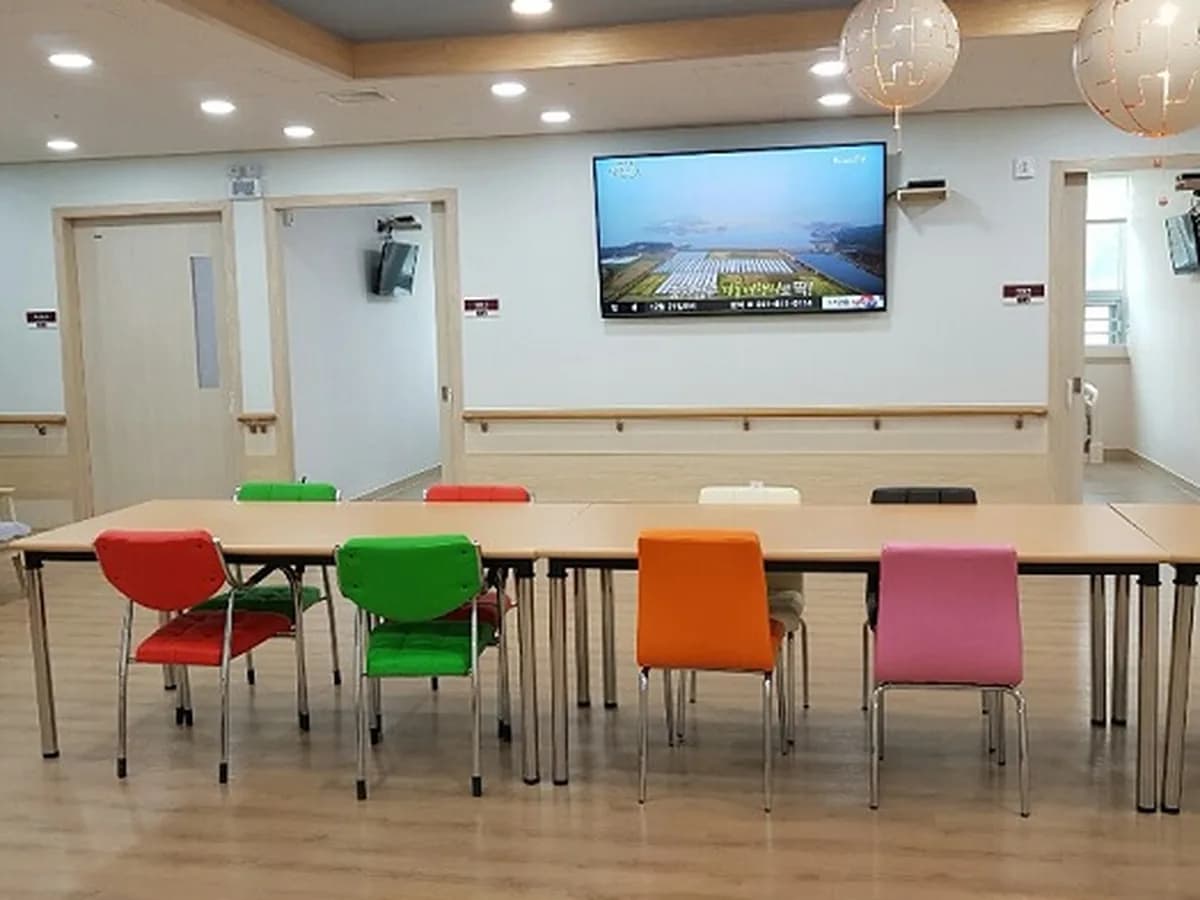 한가족간호재활요양원 이미지 3
