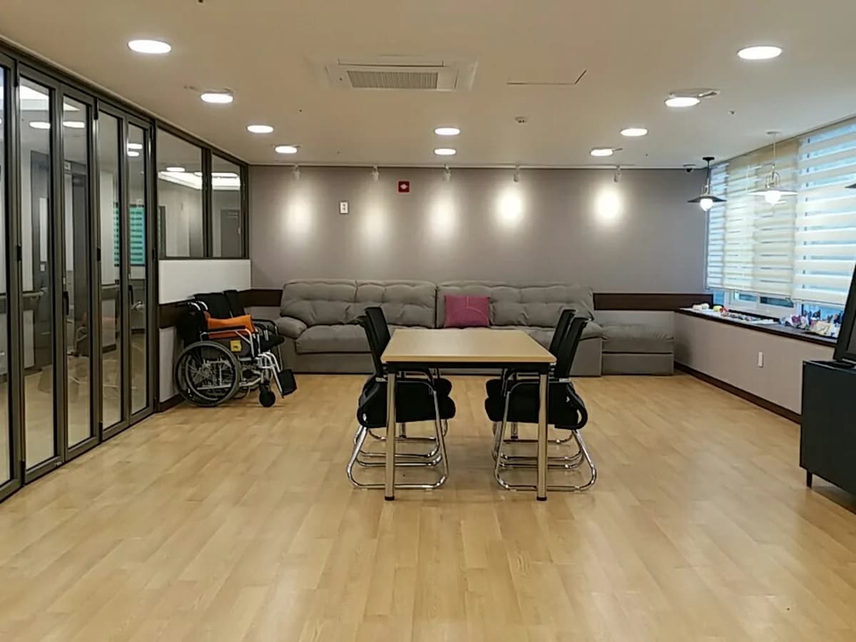 연세노인전문요양원 이미지 6