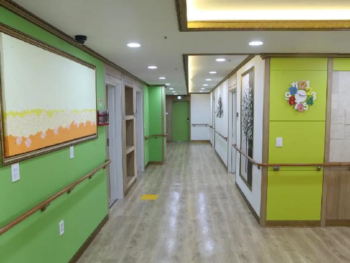 명성노인요양시설 이미지 6