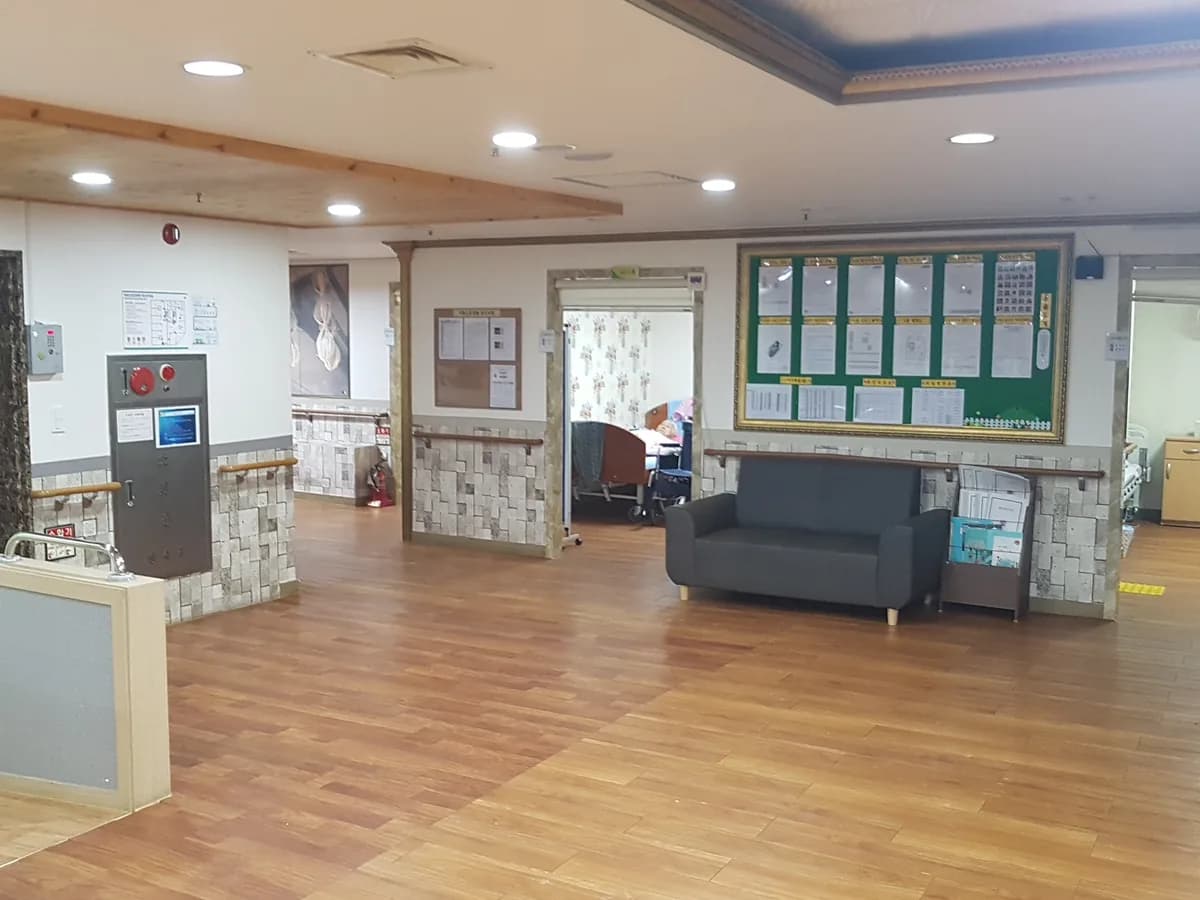 어르신요양센터 이미지 4