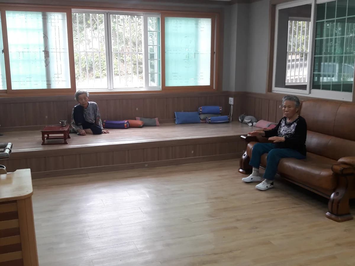 우리집노인요양공동생활가정 이미지 3