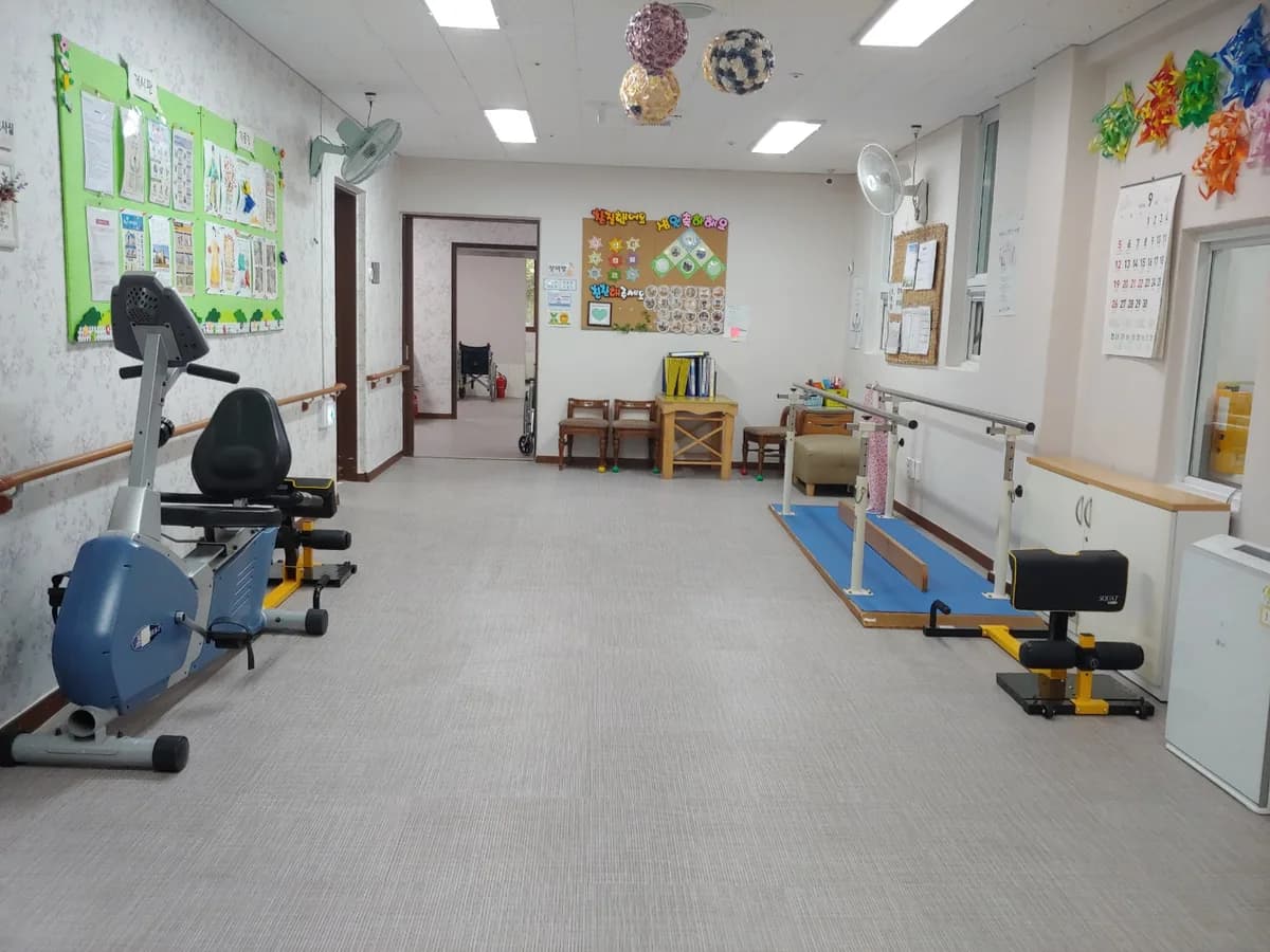 창녕군새누리노인종합센터 이미지 1