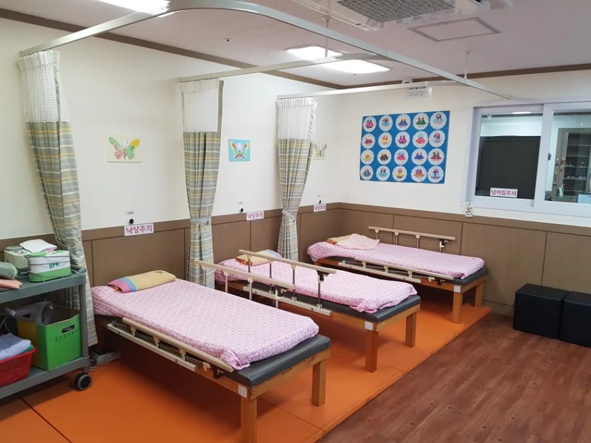 구립효창데이케어센터 이미지 6