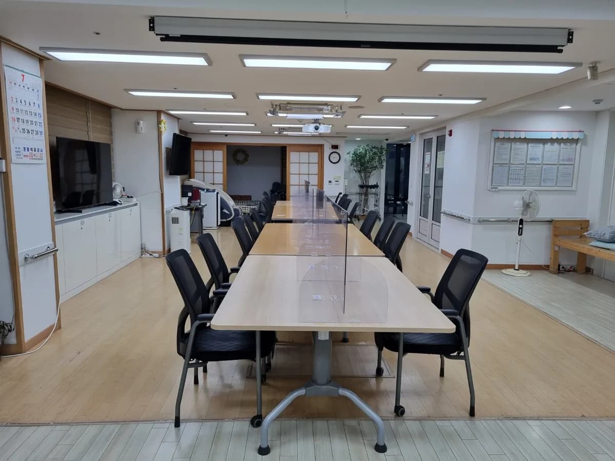 구립동안홍릉데이케어센터 이미지 8