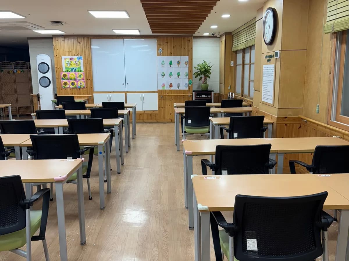 시립강북노인종합복지관병설 강북데이케어센터 이미지 8
