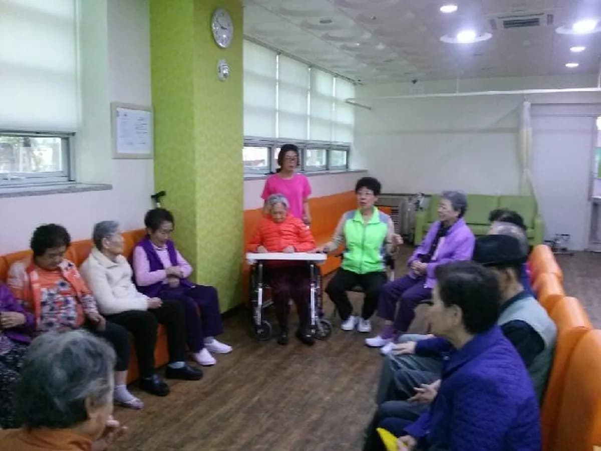 구립영등포노인케어센터 병설 엘림데이케어센터 이미지 8