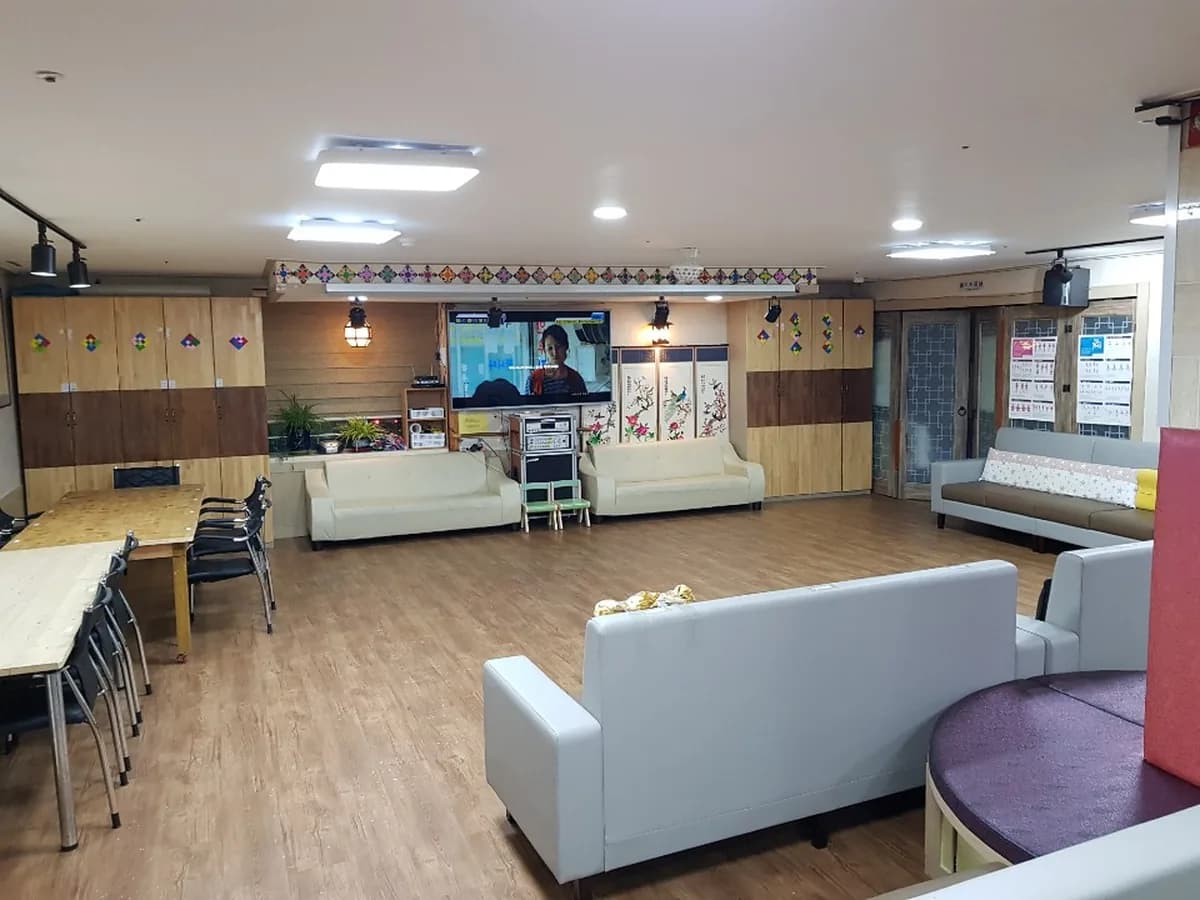 두드림주간보호센터 이미지 5