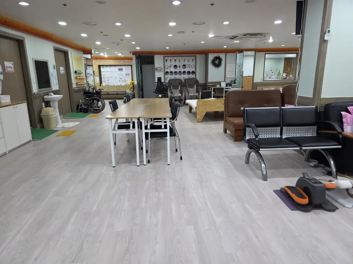 늘봄주야간보호센터 이미지 2