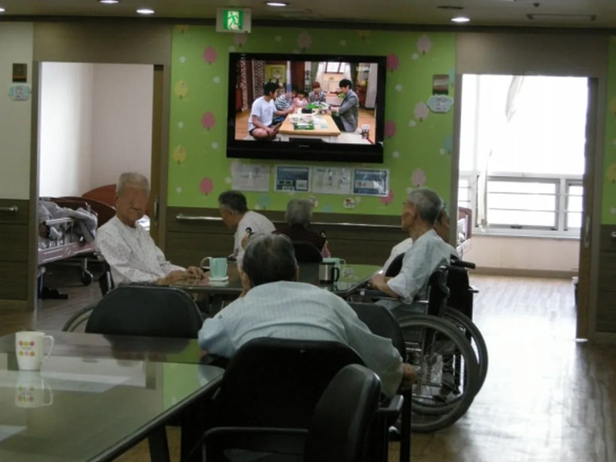 늘사랑전문요양원 부설 단기보호 이미지 2