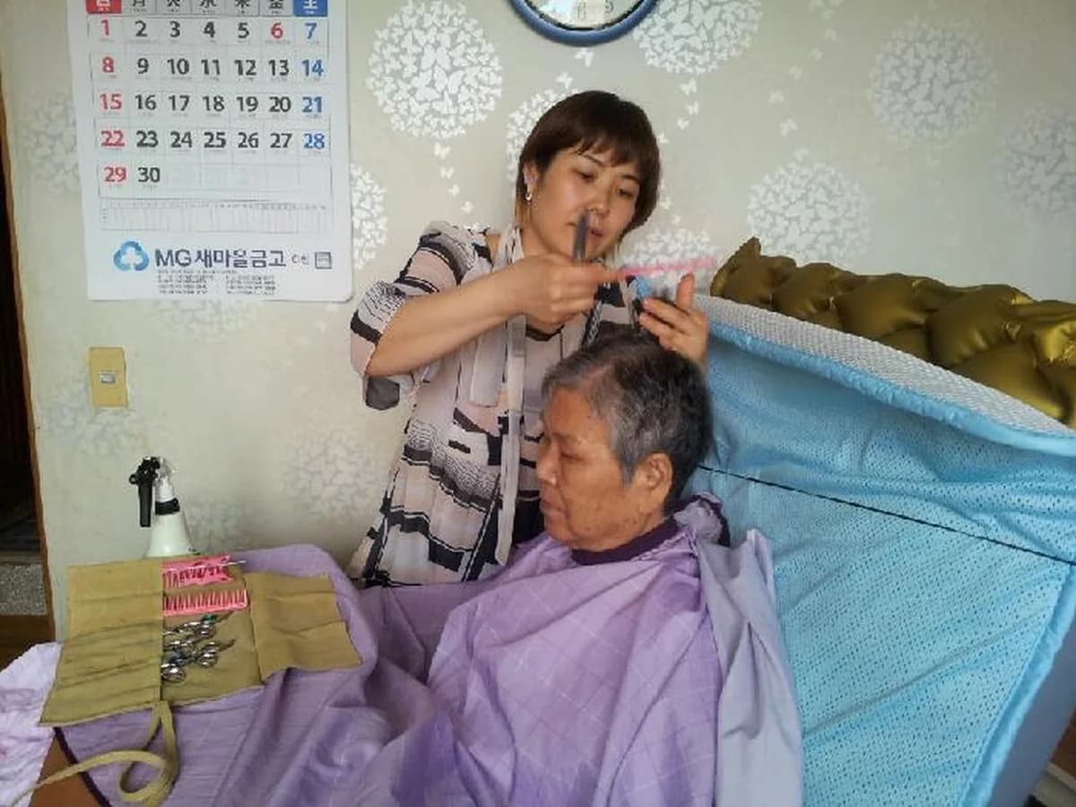 샘물노인복지센터 이미지 8