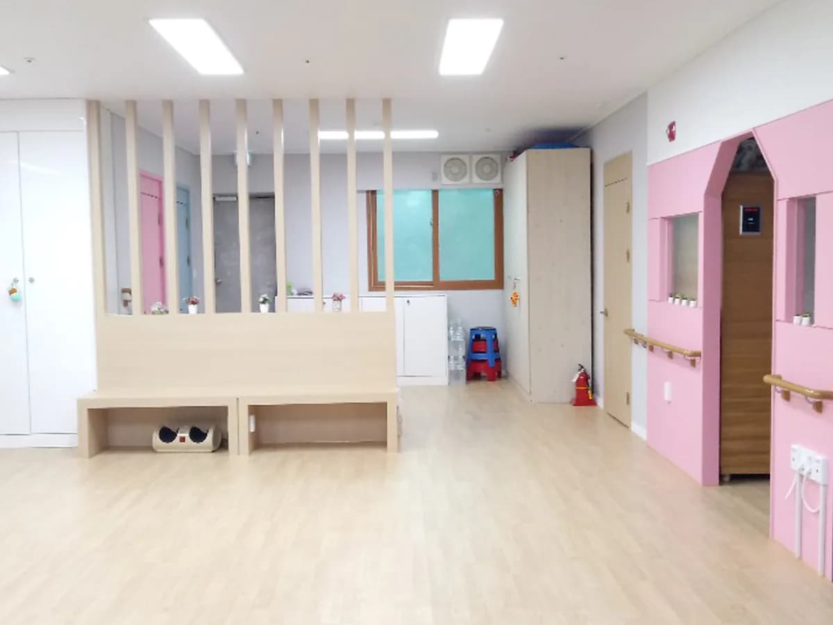 김천 행복한노인복지센터 이미지 3