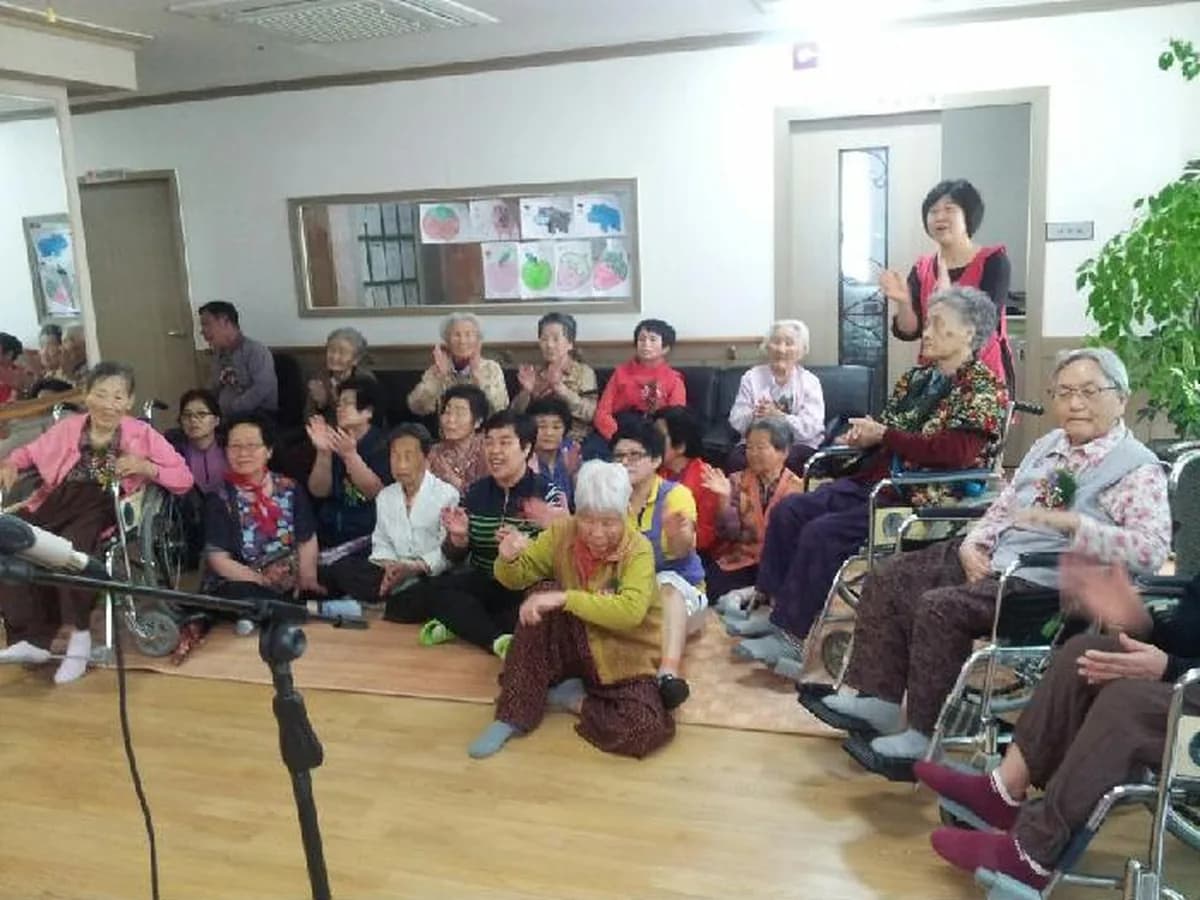 사랑가득한집재가노인복지센터 이미지 1