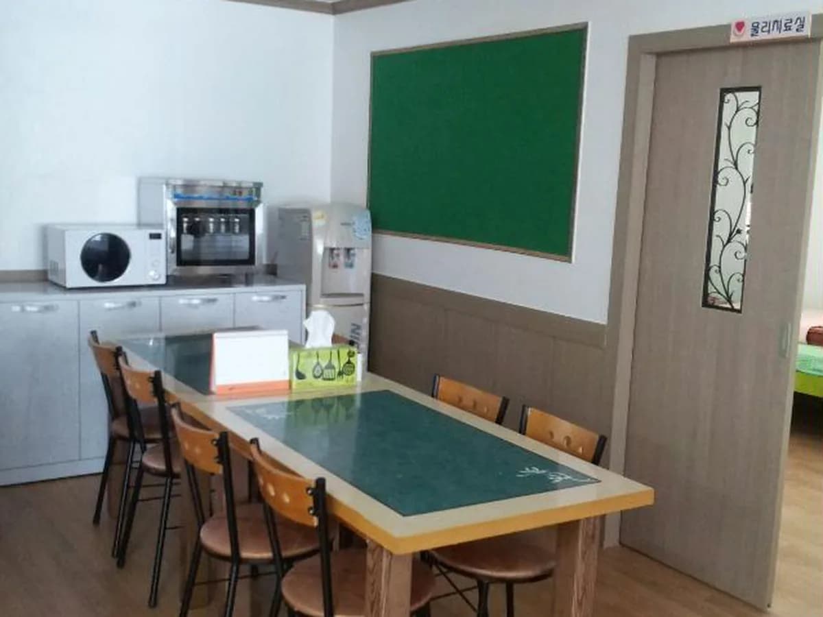사랑가득한집재가노인복지센터 이미지 3