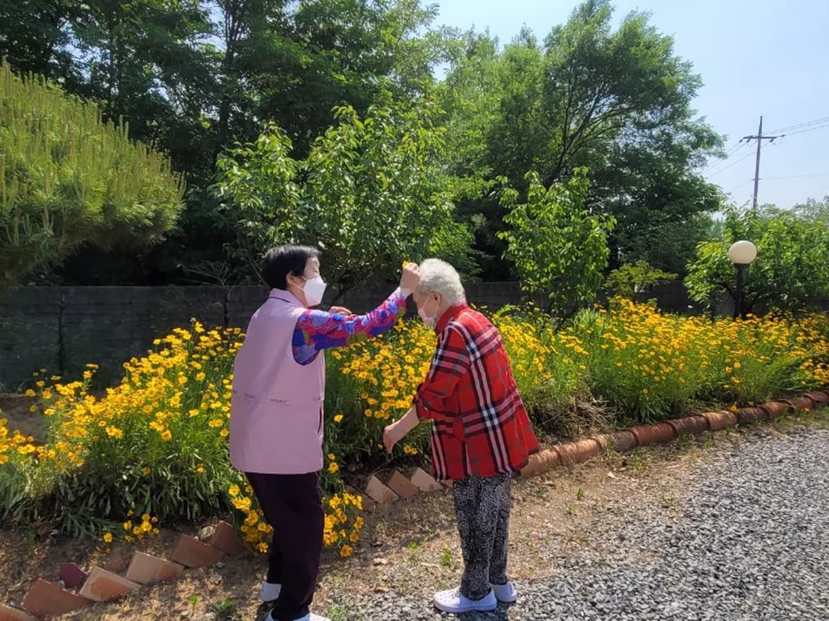 효마실재가노인주야간보호전문센터 이미지 3