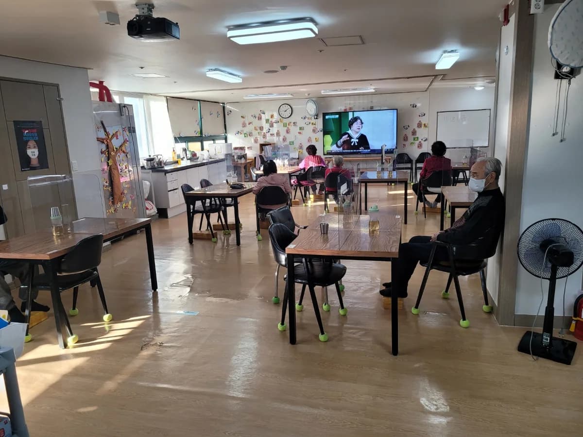 사랑방 주.야간복지센터 이미지 6