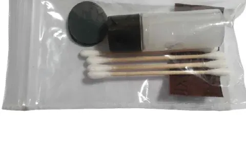 수리 키트 — 사포·실리콘 접착제·실리콘 패드·면봉·비닐팩