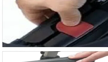 빨간색 접이 버튼을 누르는 모습